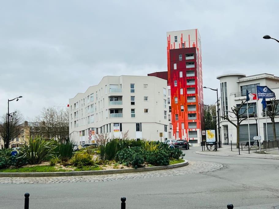 Apt Des Artistes, 3 Min A Pied Gare Et Centre Valenciennes Ngoại thất bức ảnh