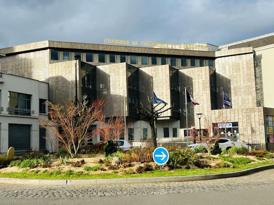 Apt Des Artistes, 3 Min A Pied Gare Et Centre Valenciennes Ngoại thất bức ảnh